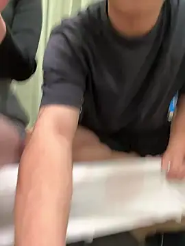 C-4bomb online show from October 2025 01:56:01 PM