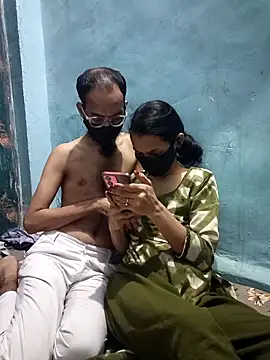 ursumita online show from October 2025 07:13:02 PM