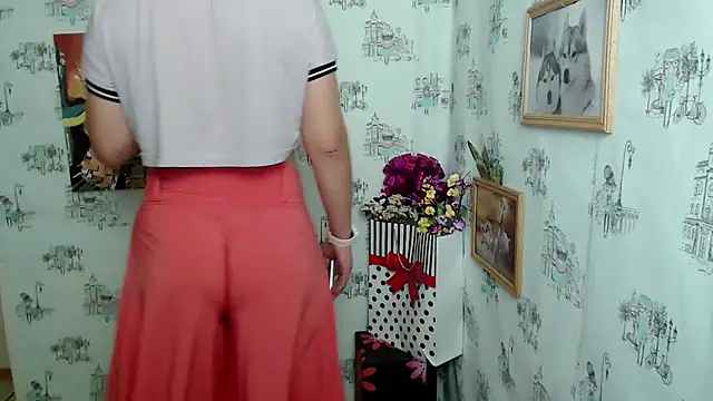 Linda S  online show from September 2025 10:25:01 AM