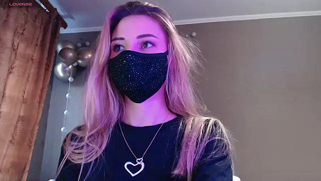 Snapshot of Iris_lave chatting on November 2025 02:05:01 PM Iris lave online show from November 2025 02:05:01 PM