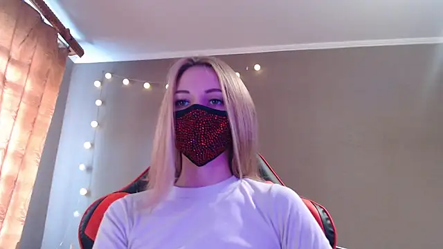Iris lave online show from October 2025 12:02:02 PM