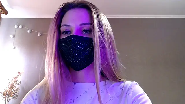 Iris lave online show from April 2026 03:27:02 PM