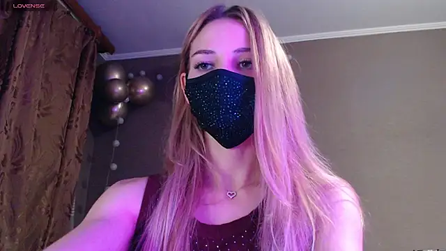 Snapshot of Iris_lave chatting on November 2025 06:12:02 PM Iris lave online show from November 2025 06:12:02 PM