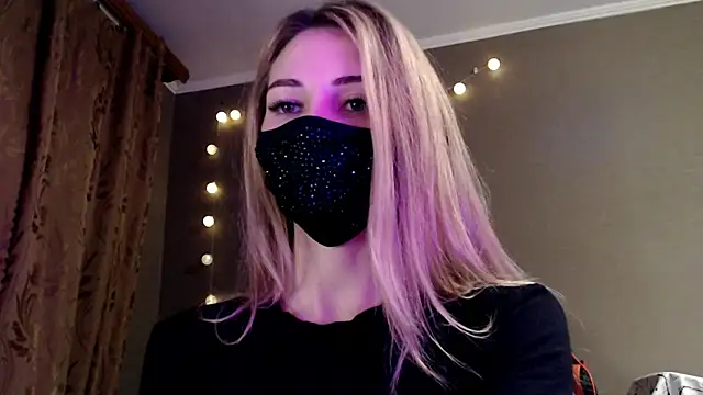 Snapshot of Iris_lave chatting on November 2025 05:02:01 PM Iris lave online show from November 2025 05:02:01 PM