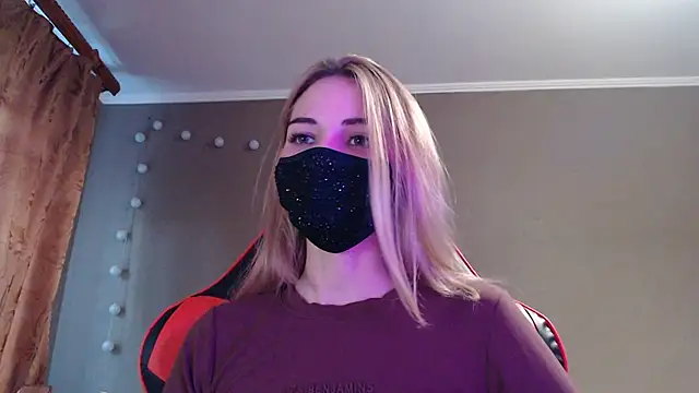 Snapshot of Iris_lave chatting on October 2025 02:38:01 PM Iris lave online show from October 2025 02:38:01 PM