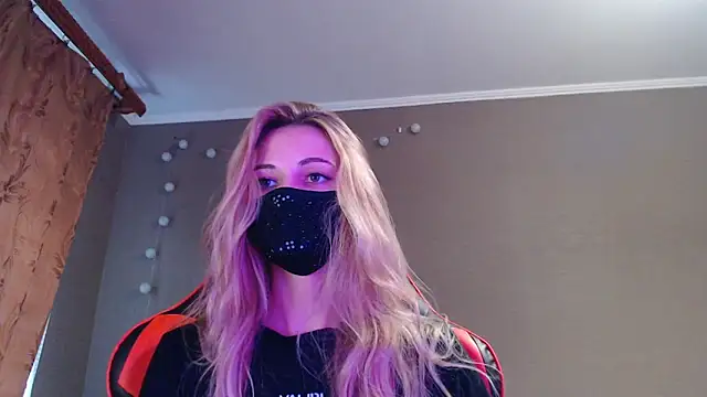 Iris lave online show from October 2025 02:41:01 PM