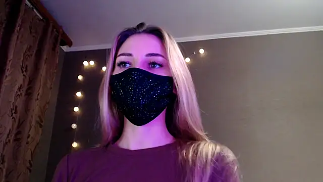 Snapshot of Iris_lave chatting on November 2025 02:51:01 PM Iris lave online show from November 2025 02:51:01 PM