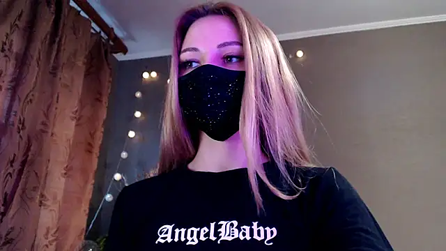 Iris lave online show from March 2026 03:57:02 PM