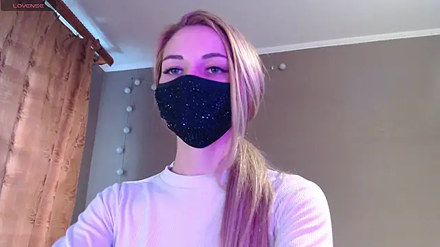 Iris lave online show from September 2025 03:06:01 PM