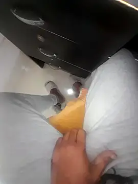 hackyourpussyxh online show from December 2025 03:07:01 AM