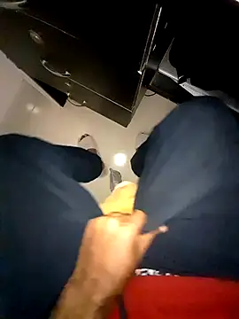 hackyourpussyxh online show from December 2025 01:28:01 AM