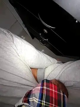 hackyourpussyxh online show from November 2025 01:17:01 AM