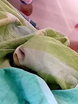 hackyourpussyxh online show from November 2025 01:33:02 AM