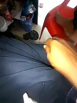 hackyourpussyxh online show from November 2025 02:12:02 AM