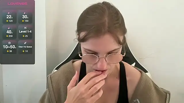 BustyKellyXXX online show from October 2025 08:46:01 AM