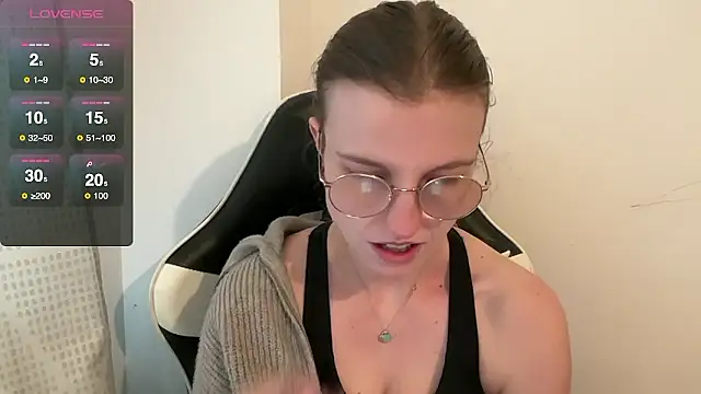 BustyKellyXXX online show from January 2026 11:49:01 AM