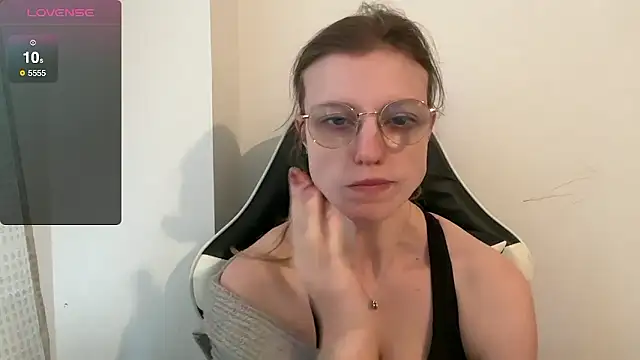 BustyKellyXXX online show from January 2026 09:49:02 AM