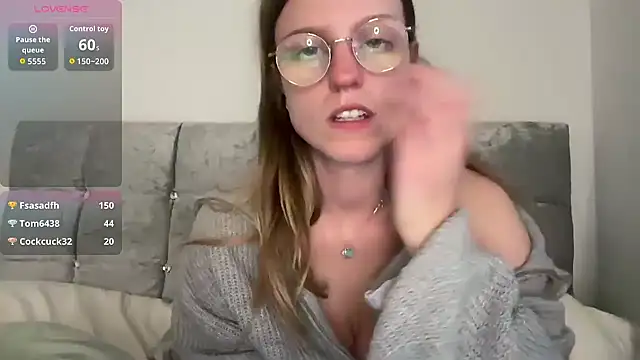 BustyKellyXXX online show from March 2026 06:43:01 PM