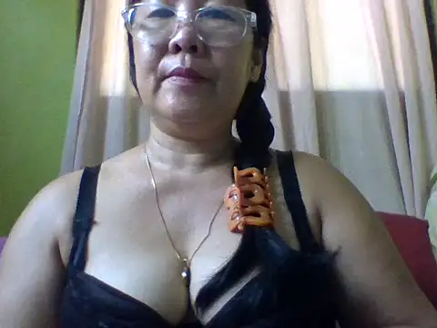 mommasexy29 online show from October 2025 04:46:01 AM