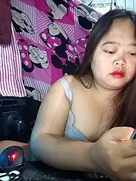 sweetbigtits19 online show from March 2026 02:00:01 AM