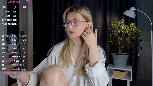 zegoii online show from November 2025 12:42:01 PM