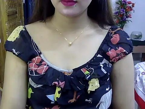 Snapshot of Obonti_2000 chatting on November 2025 03:33:01 PM Obonti 2000 online show from November 2025 03:33:01 PM