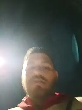 Snapshot of Frank0021 chatting on December 2025 01:34:02 AM Frank0021 online show from December 2025 01:34:02 AM