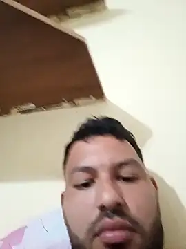 Snapshot of Frank0021 chatting on October 2025 02:22:01 AM Frank0021 online show from October 2025 02:22:01 AM