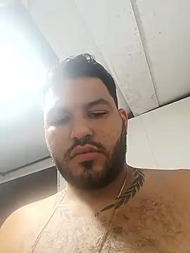 Frank0021 online show from January 2026 09:11:01 PM