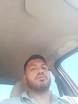 Frank0021 online show from March 2026 08:32:02 PM