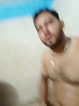 Snapshot of Frank0021 chatting on November 2025 08:13:02 PM Frank0021 online show from November 2025 08:13:02 PM