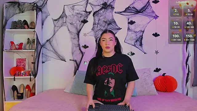 Snapshot of naughty_fun_room chatting on October 2025 10:07:02 PM naughty fun room online show from October 2025 10:07:02 PM