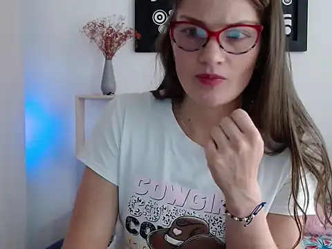 Camila-ventura online show from October 2025 11:34:01 AM