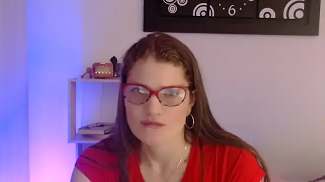 Snapshot of Camila-ventura chatting on June 2026 01:06:02 PM Camila-ventura online show from June 2026 01:06:02 PM