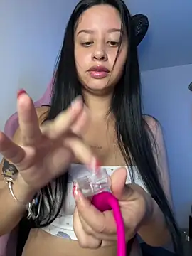 lucy grey25 online show from April 2026 07:07:02 PM