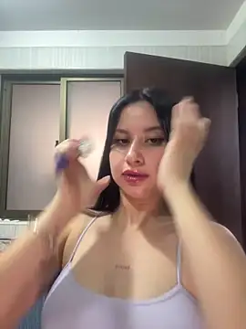 lucy grey25 online show from December 2025 10:15:02 PM