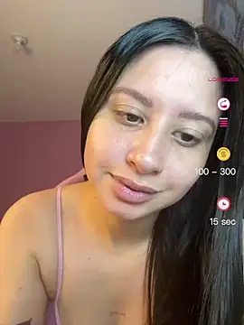 Snapshot of lucy_grey25 chatting on June 2026 04:37:02 PM lucy grey25 online show from June 2026 04:37:02 PM