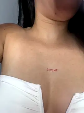 lucy grey25 online show from November 2025 03:51:01 PM