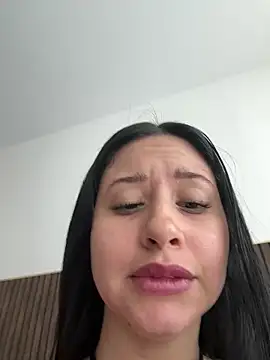 lucy grey25 online show from April 2026 12:56:01 PM