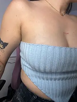 lucy grey25 online show from February 2026 05:25:01 PM