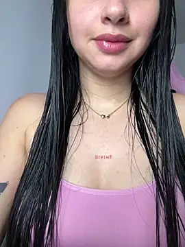 lucy grey25 online show from February 2026 02:39:01 PM