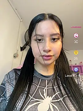 Snapshot of lucy_grey25 chatting on May 2026 05:51:01 PM lucy grey25 online show from May 2026 05:51:01 PM