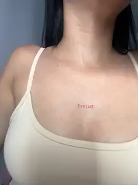 lucy grey25 online show from November 2025 02:44:02 PM