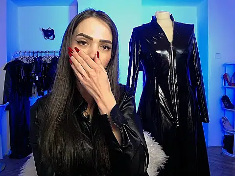 AlienaMoore online show from February 2026 11:51:01 PM