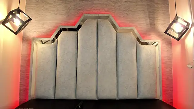 Zafiro claire online show from March 2026 06:24:01 PM