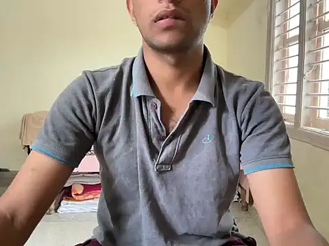 project085 online show from November 2025 06:39:01 AM