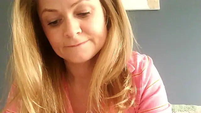 Ginger-bb online show from April 2026 05:49:02 AM