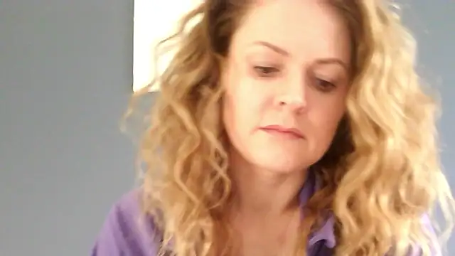 Ginger-bb online show from April 2026 06:30:01 AM