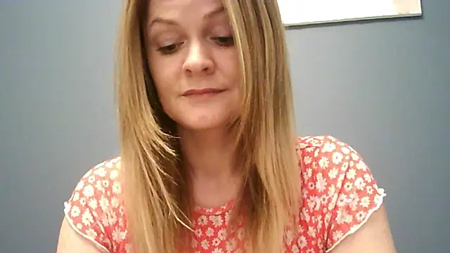 Ginger-bb online show from November 2025 06:52:01 AM