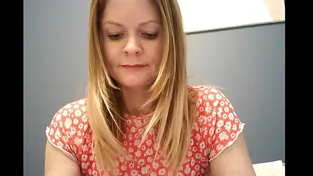 Ginger-bb online show from November 2025 07:30:02 AM